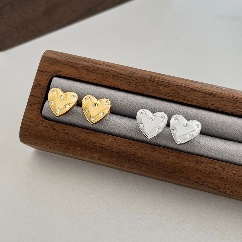 MINI HEART W/ CRYSTAL EARRING