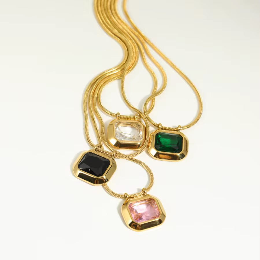 Zircon pendant necklace