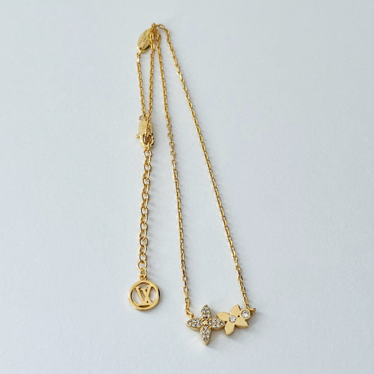 L gold necklace