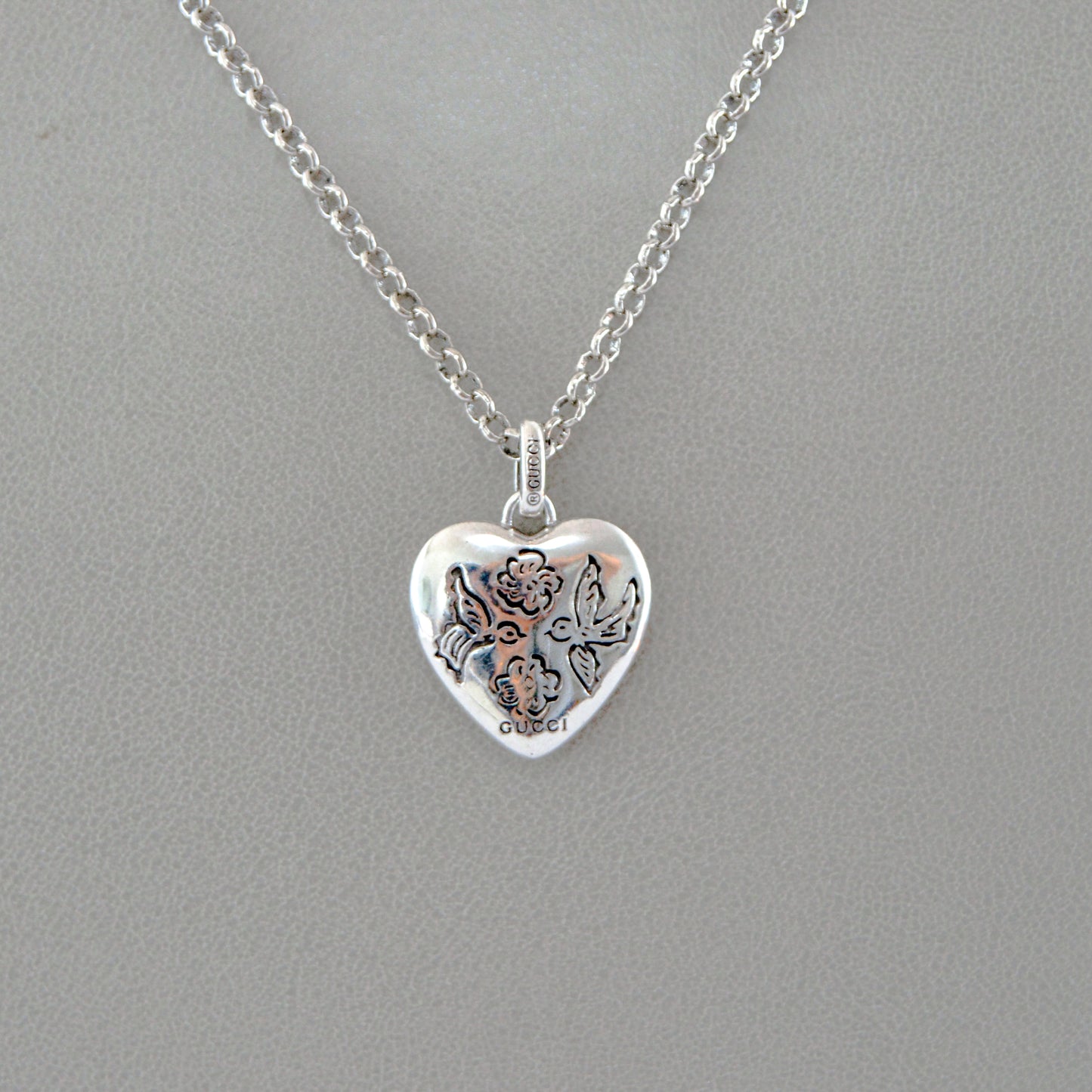 BLIND FOR LOVE NECKLACE