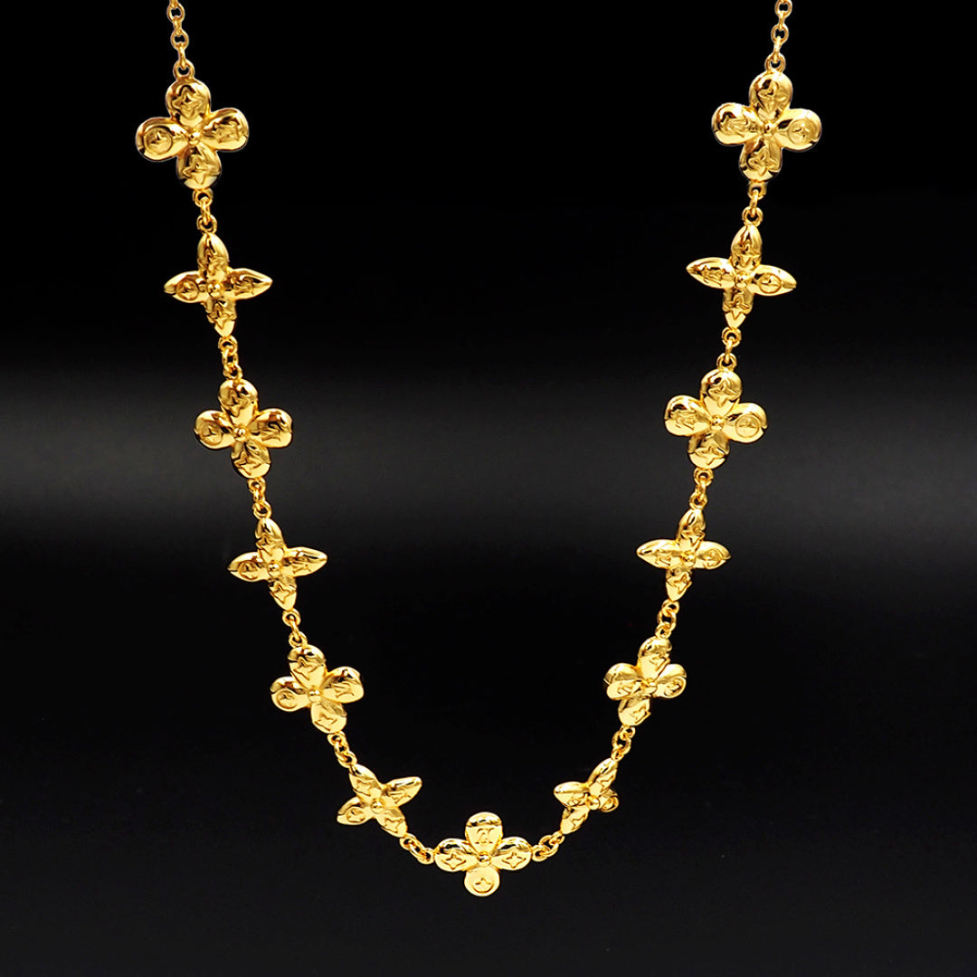 Blossom gold necklace