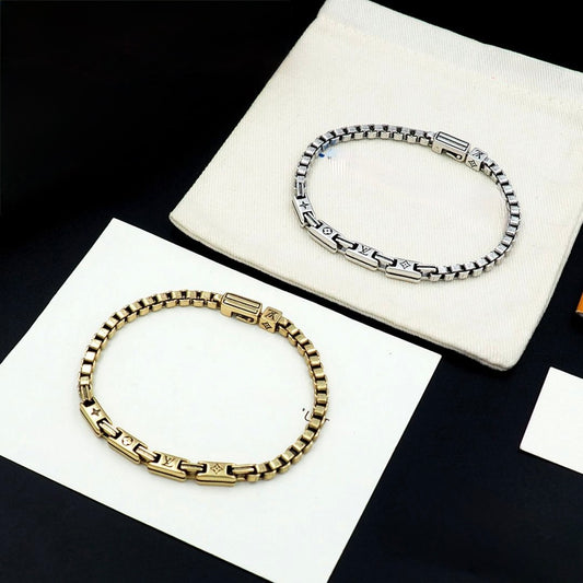 L silver bracelet