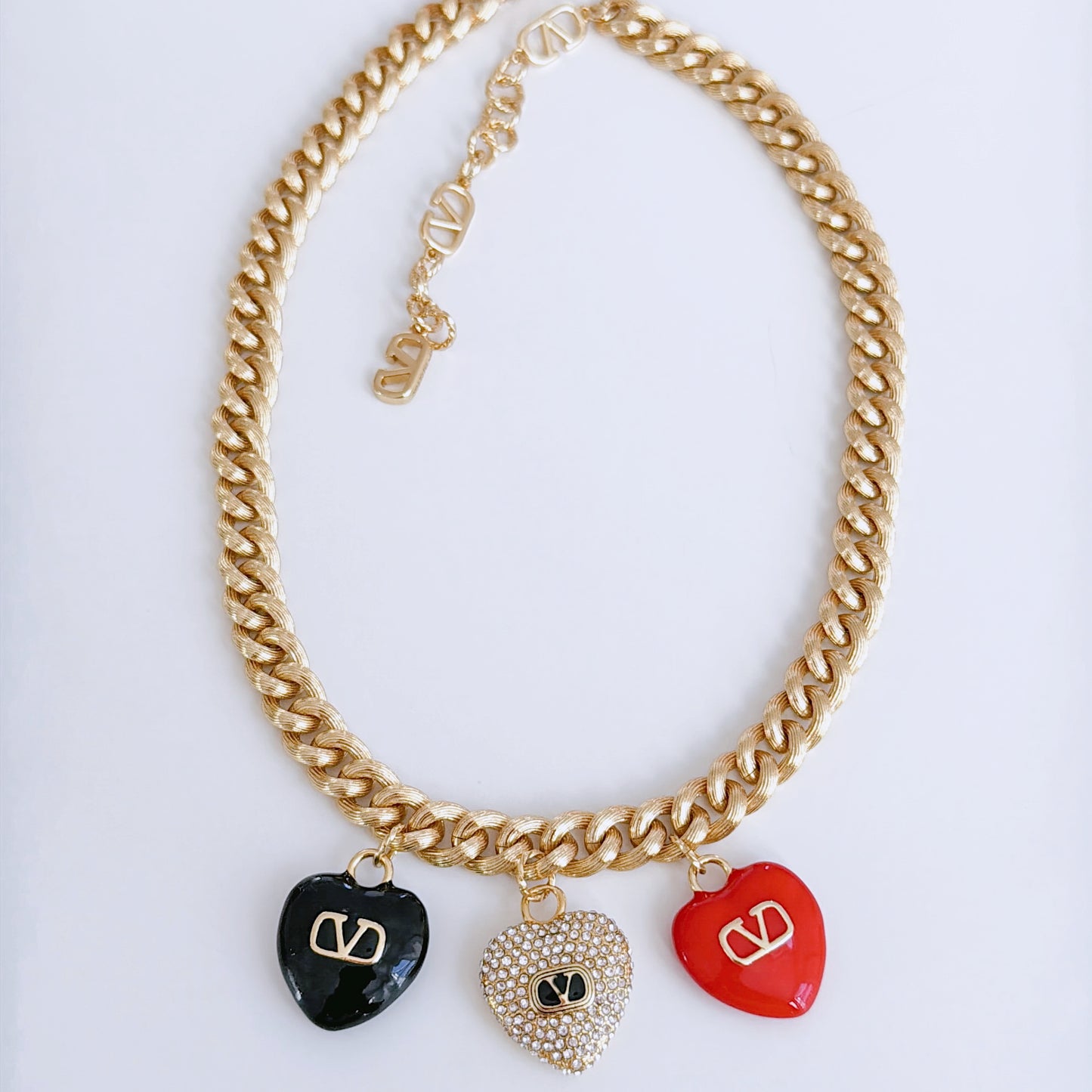 V heart Necklace