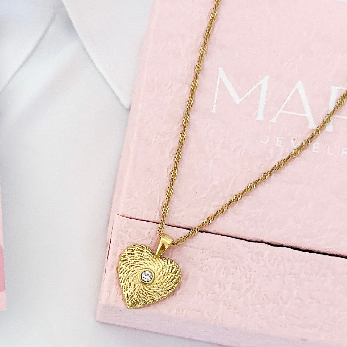 HEART NECKLACE