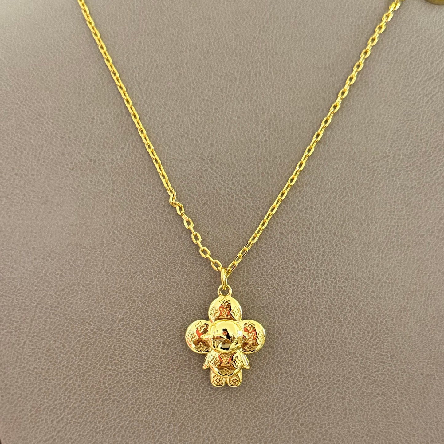 VIVÍ GOLD NECKLACE