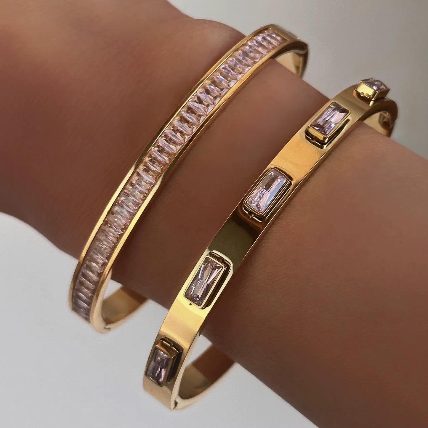 Rosé zircon