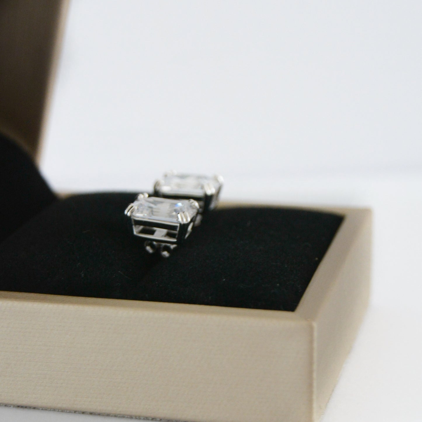 Princess silver earring