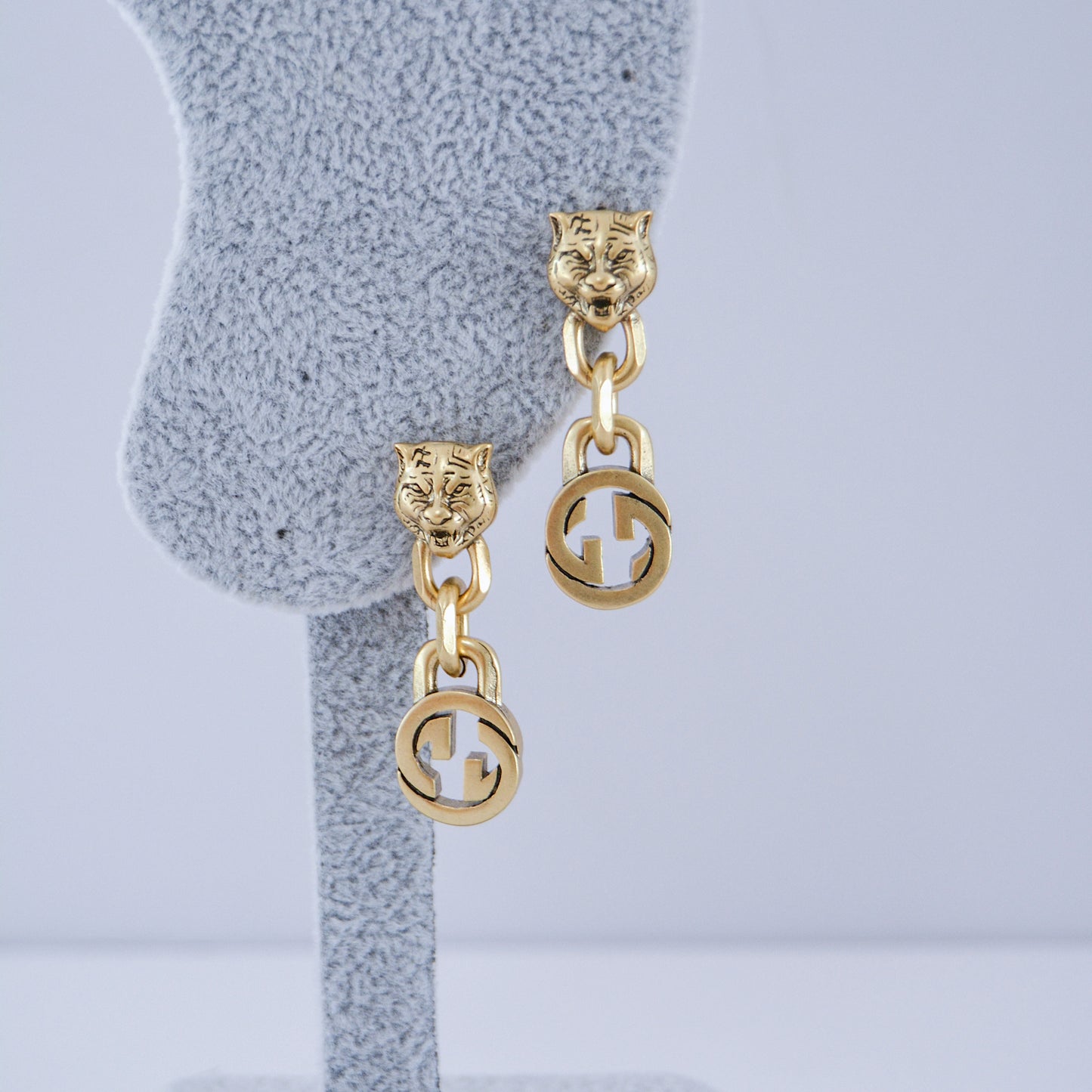 G gold earring