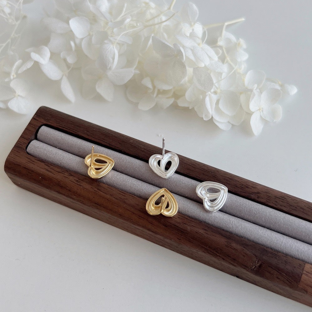 GOLD HEART EARRING