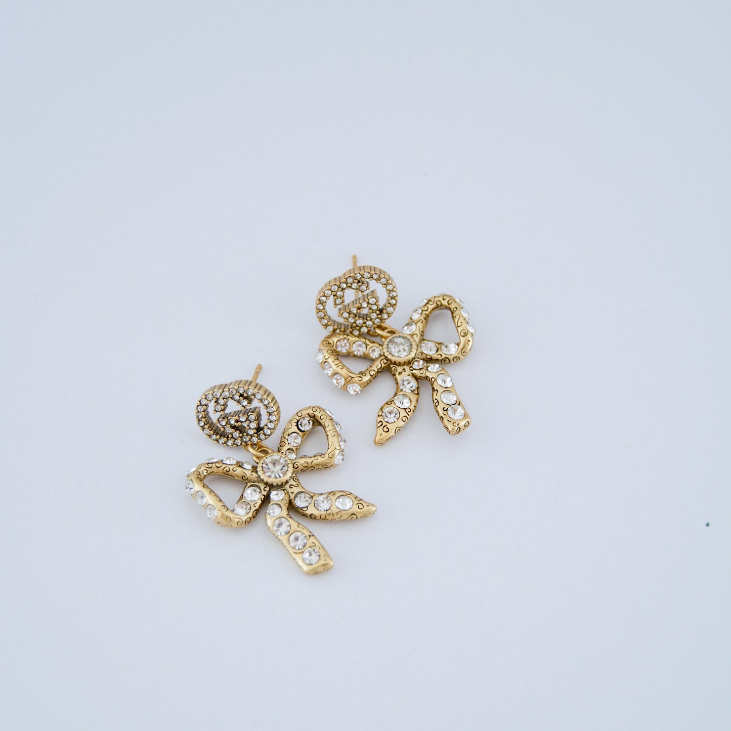 G Crystal earring
