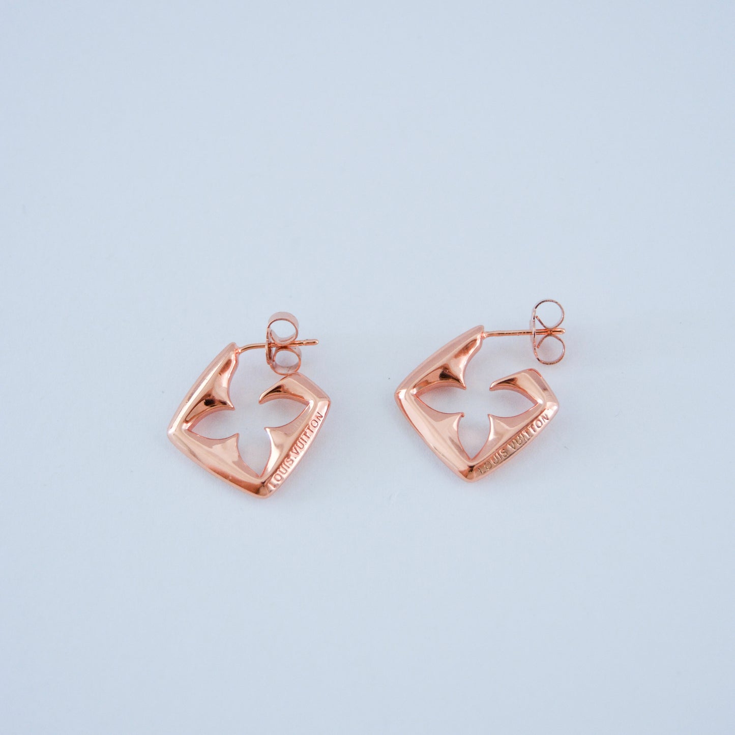 Flower earring