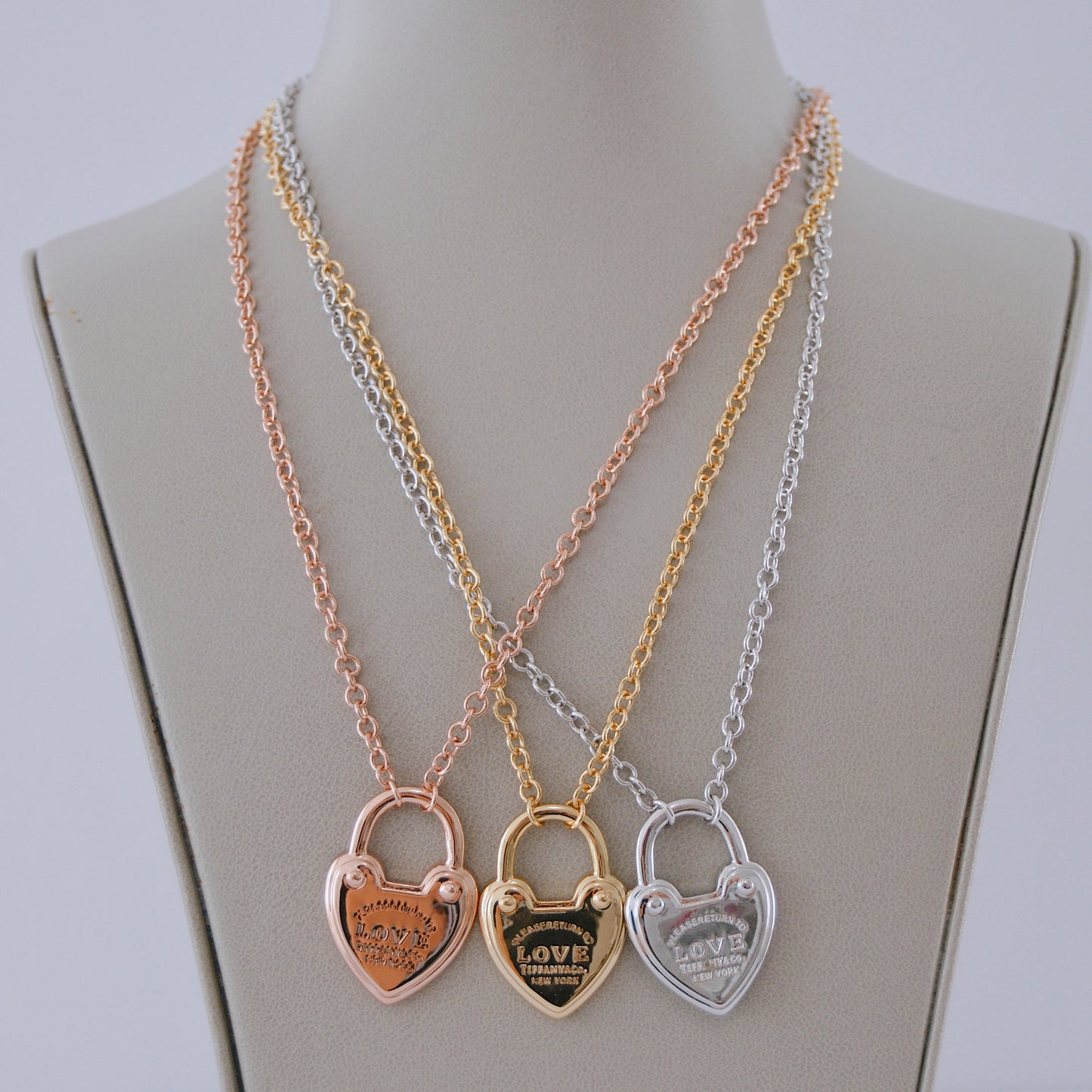 HEART NECKLACE