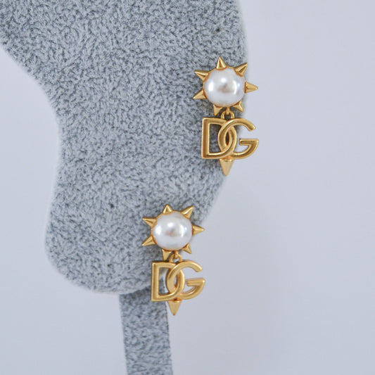 D&G PEARL EARRING