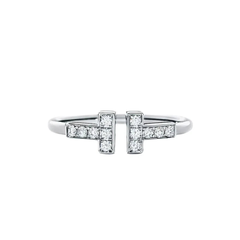 T CYSTAL RING