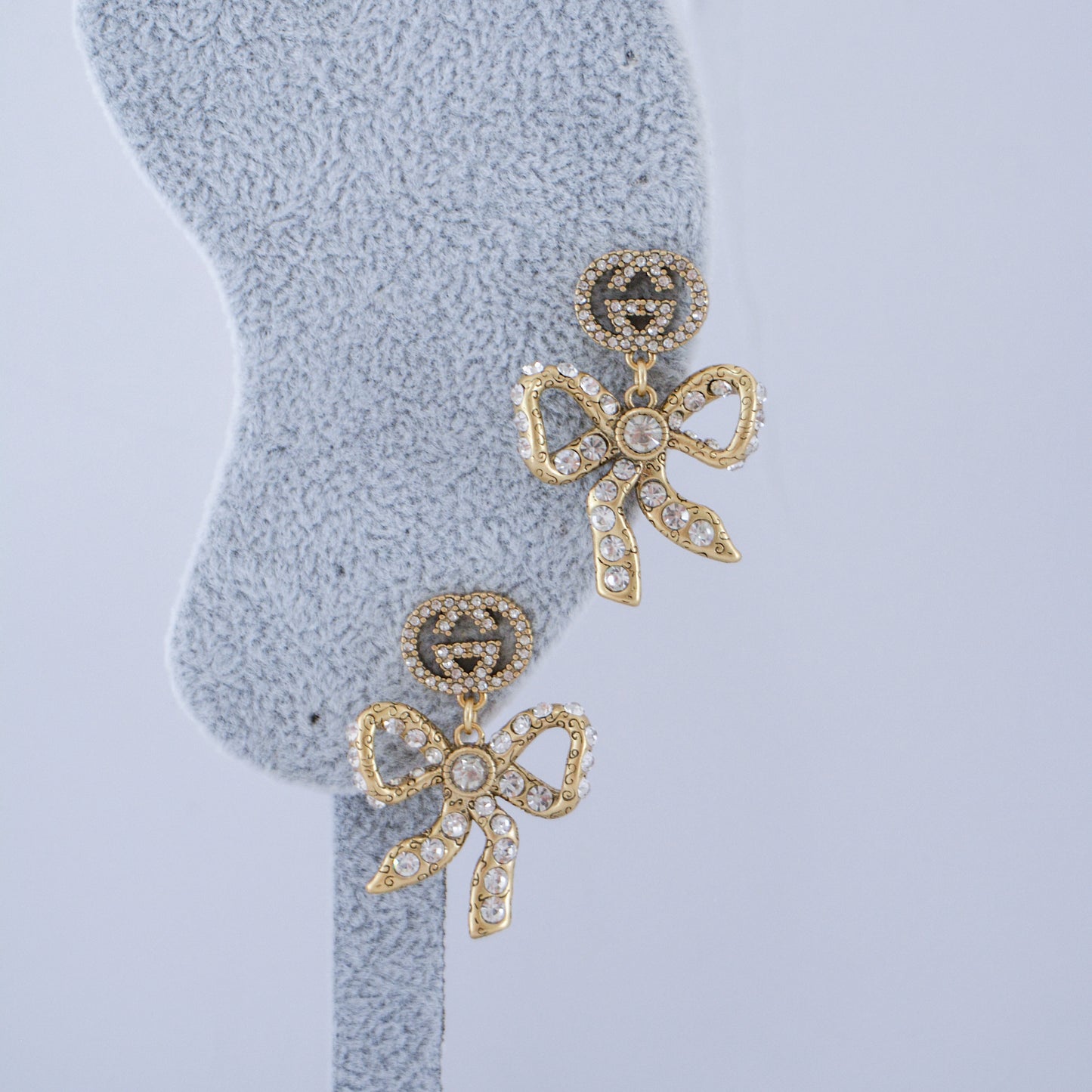 G Crystal earring