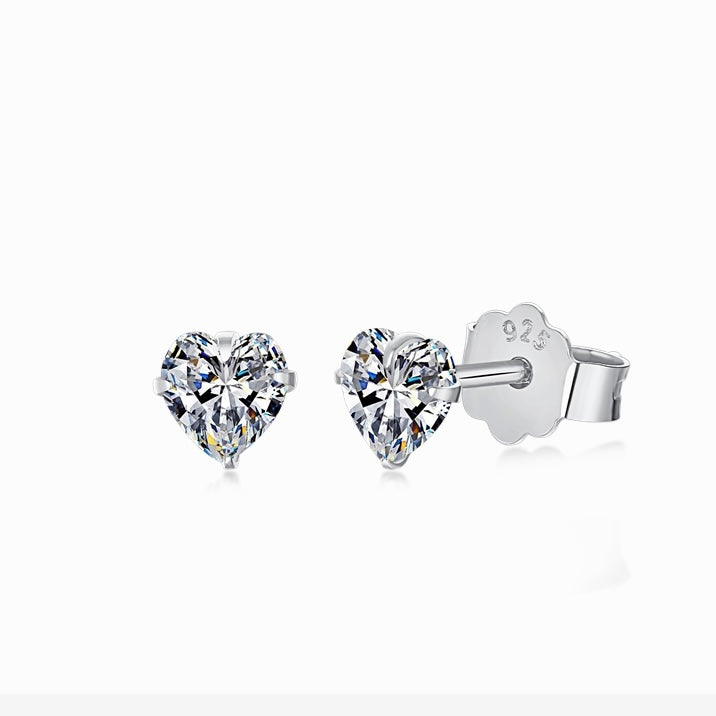 CLASSICS HEART SHAPED SILVER EARRING