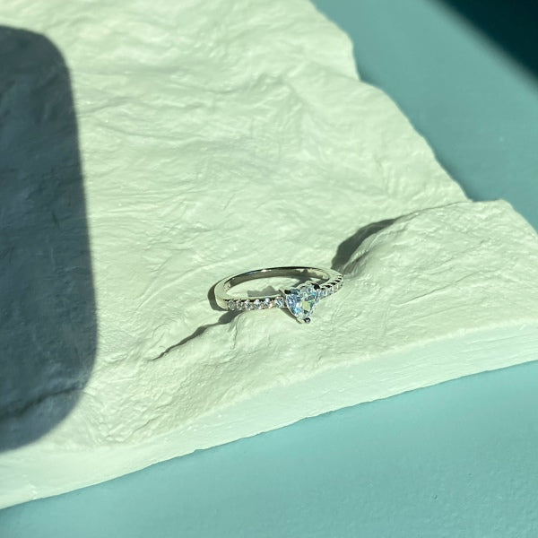 MINI CRYSTAL HEART RING