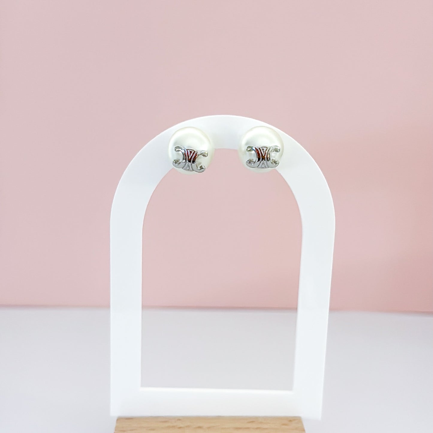Pearl silver earring