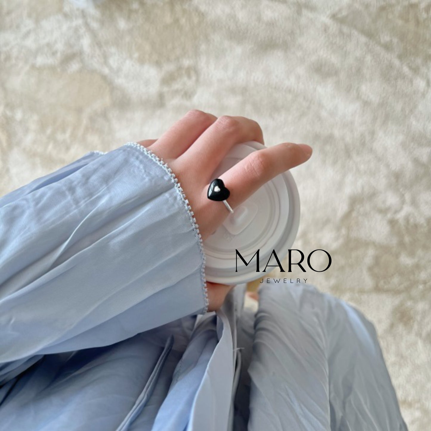 BLACK HEART RING