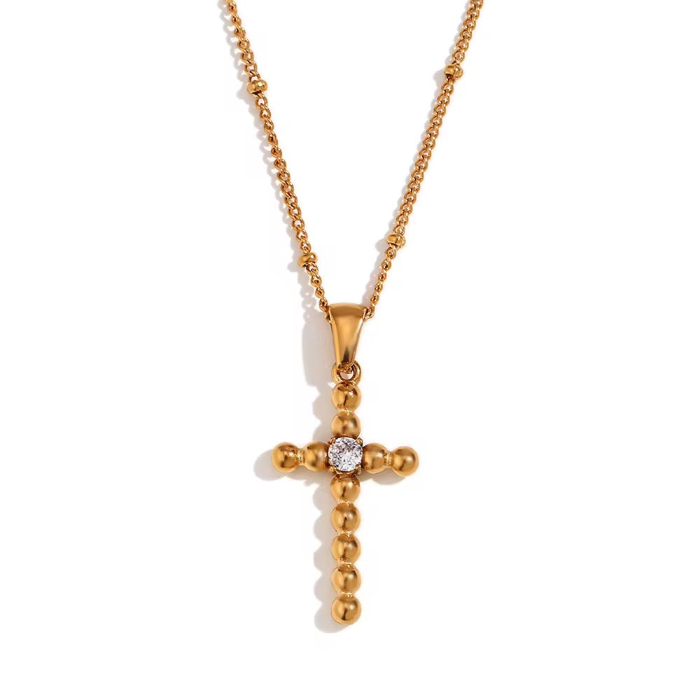 Cross pendant necklace