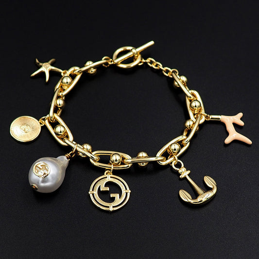 G charms bracelet