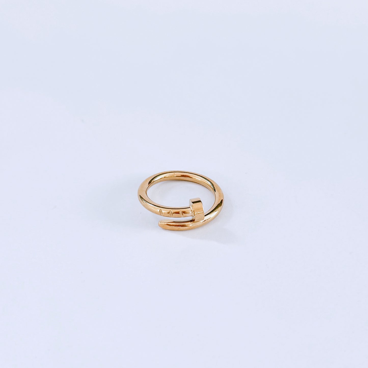 Nail gold ring