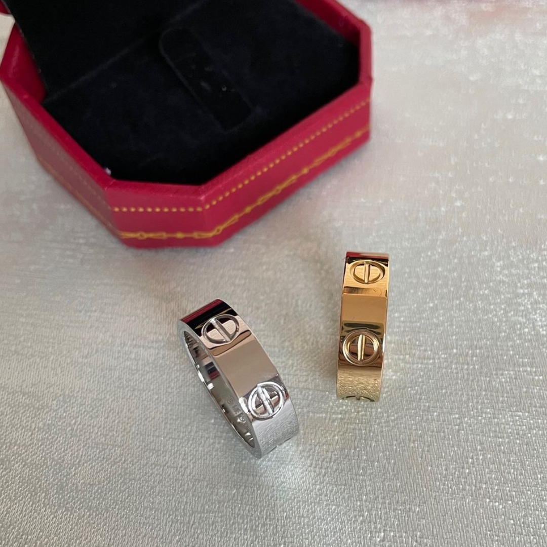 LOVE RING