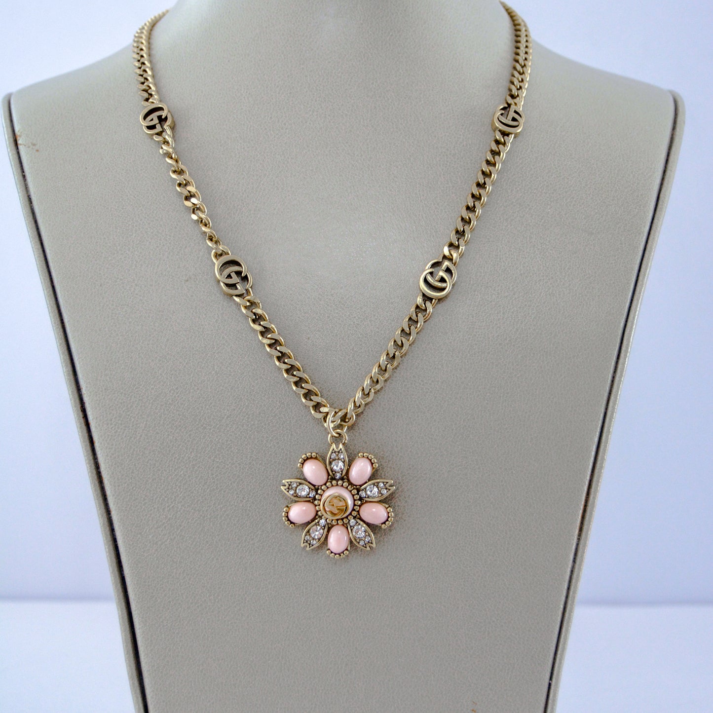 Blossom necklace