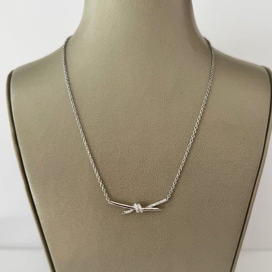 T silver necklace