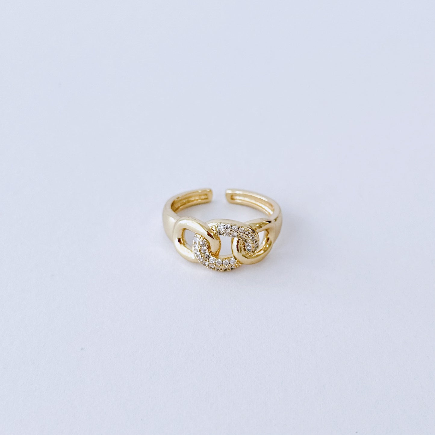 Zircon gold ring