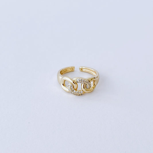 Zircon gold ring