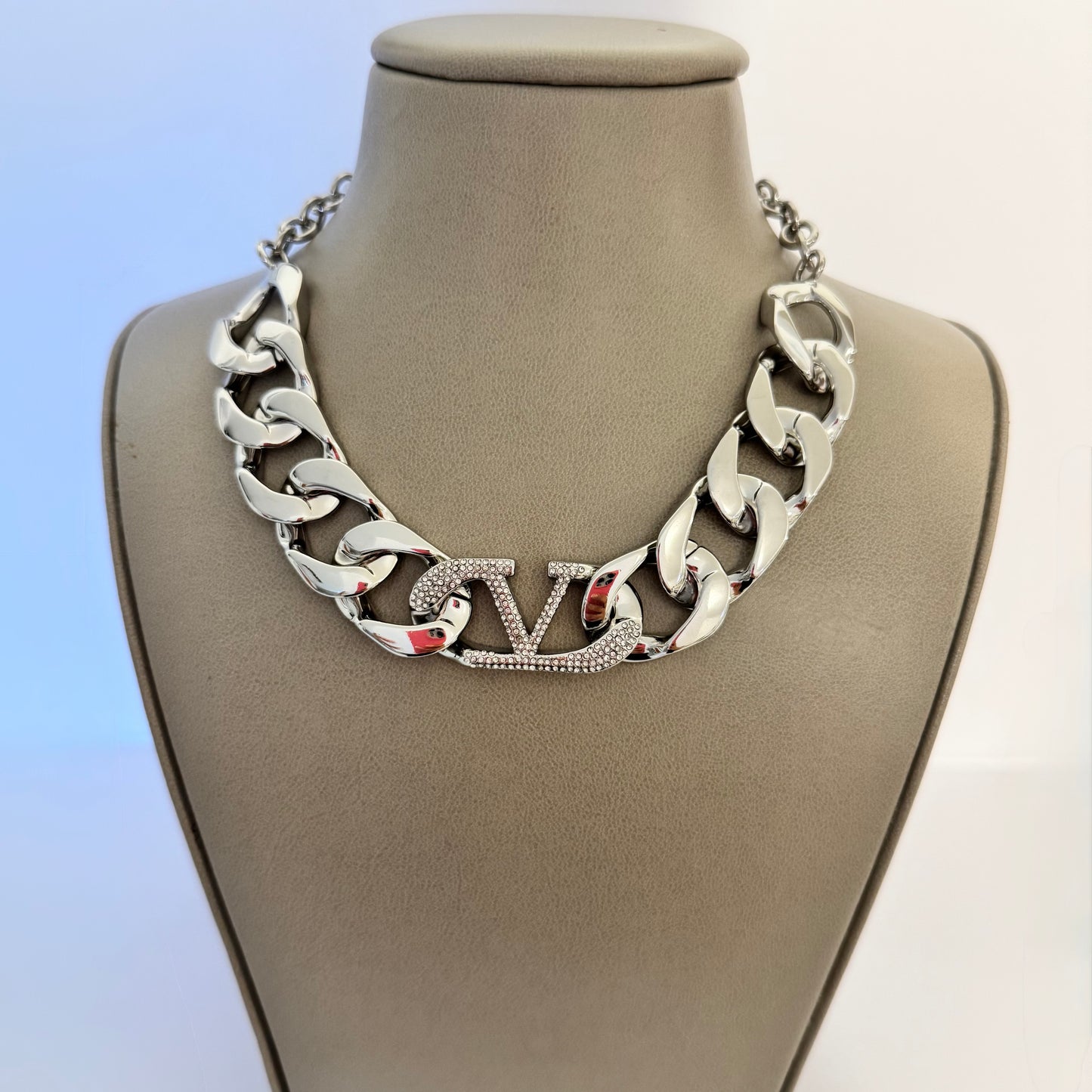 V Silver choker