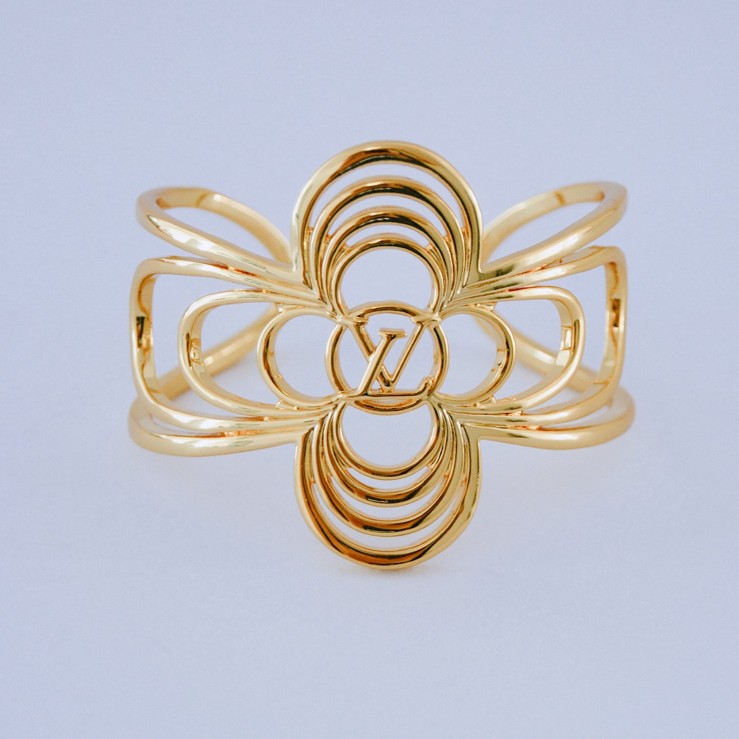 Gold bracelet