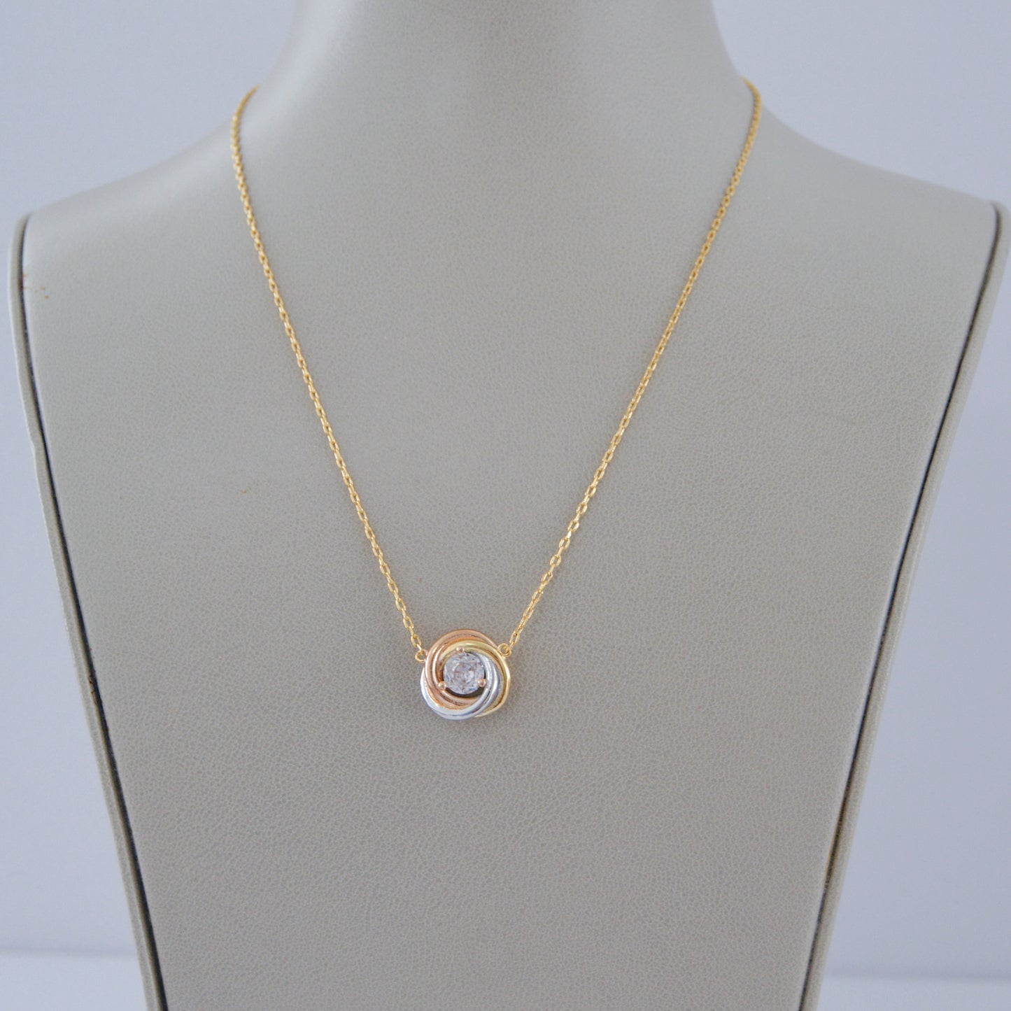 Lux necklace
