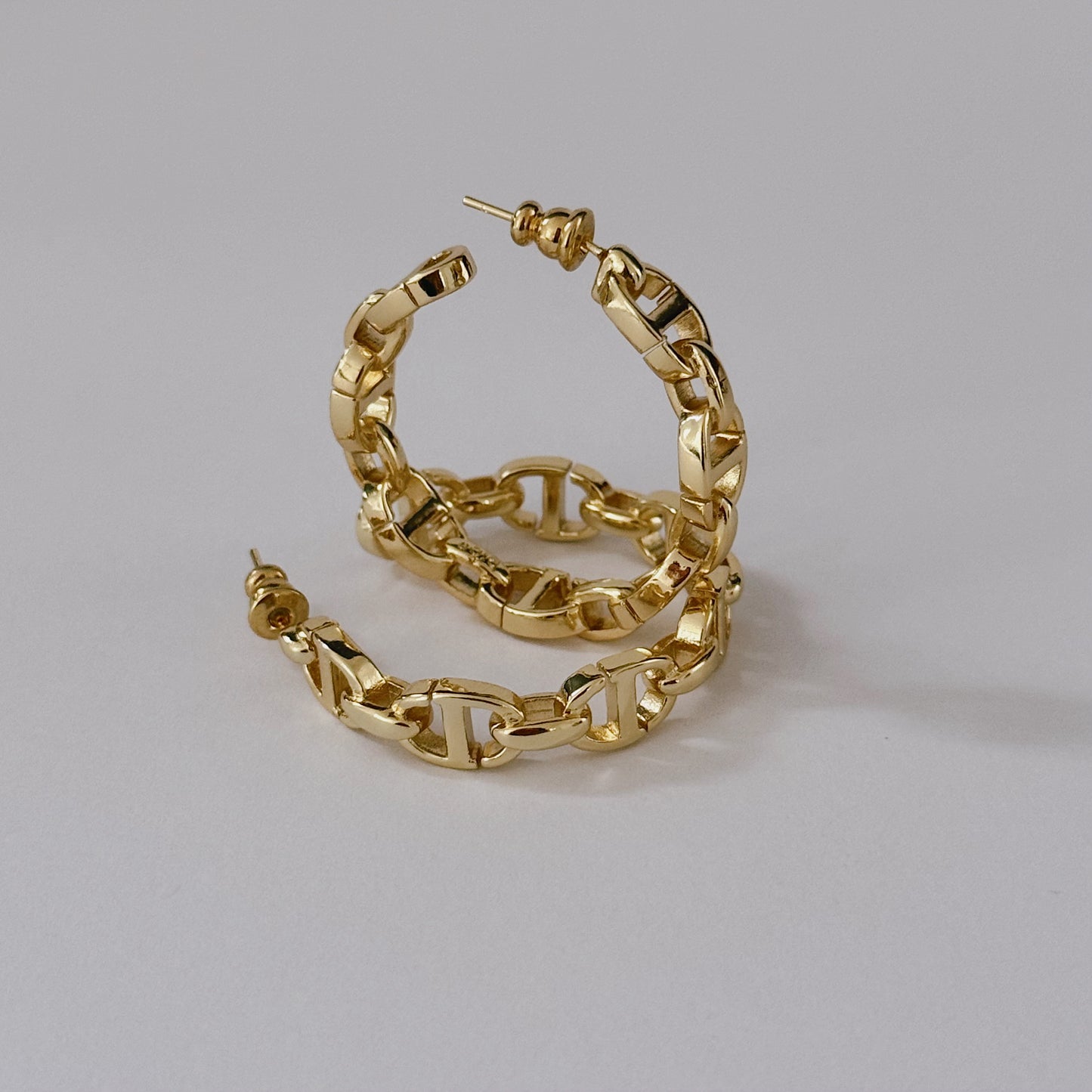Cd gold hoops