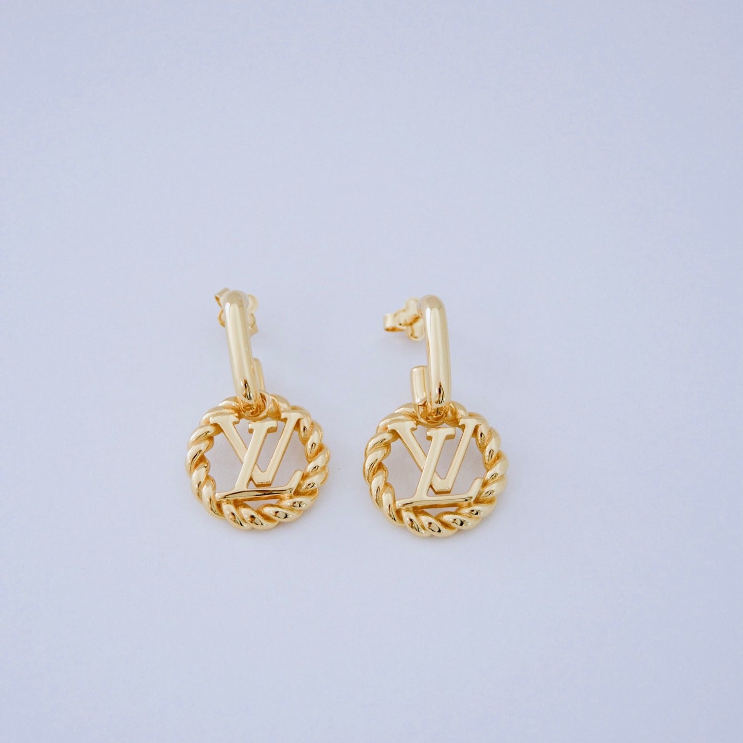 GOLD EARRING