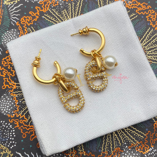CD PEARL EARRING