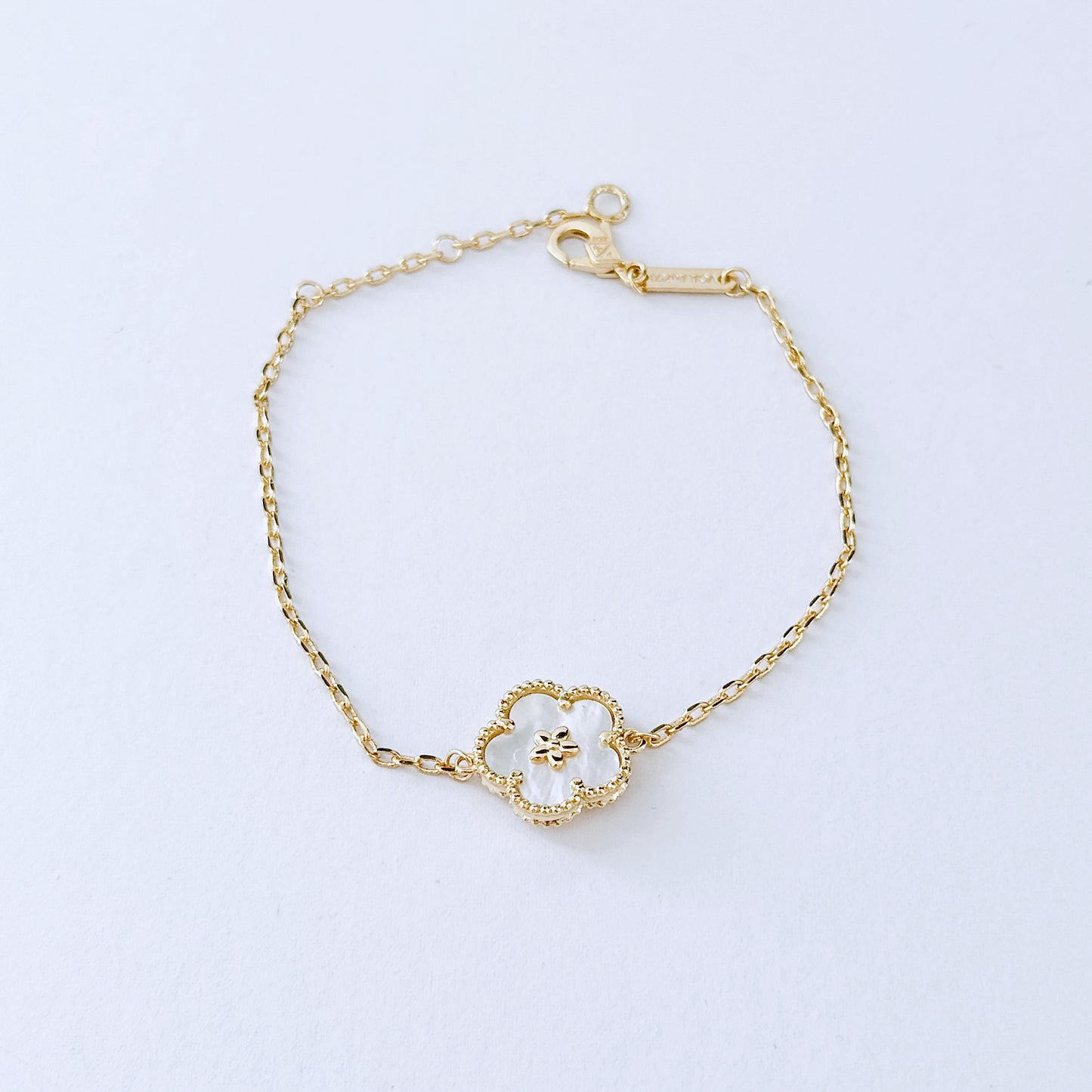 Vca bracelet