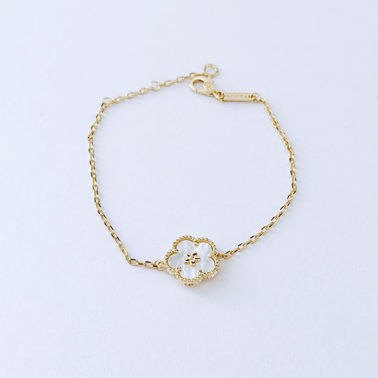 Vca bracelet