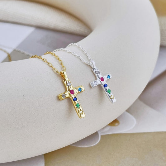 CROSS SILVER NECKLACE