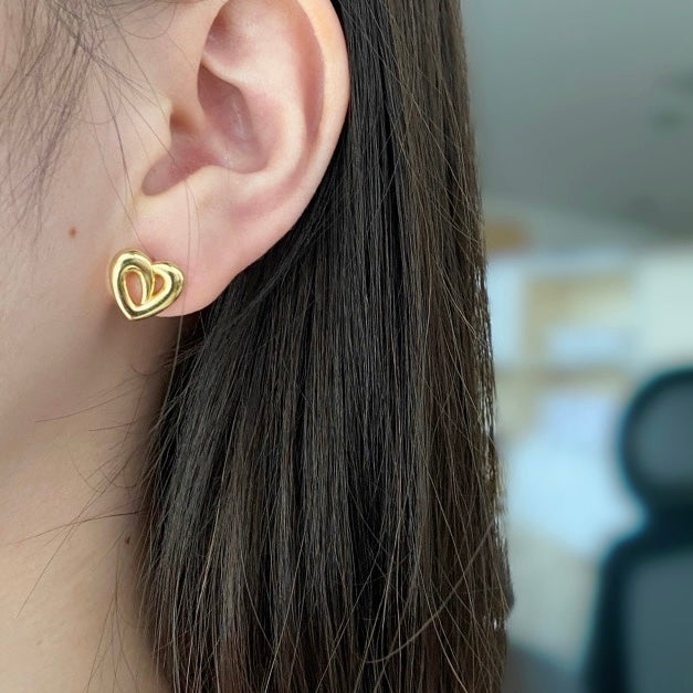 GOLD HEART EARRING