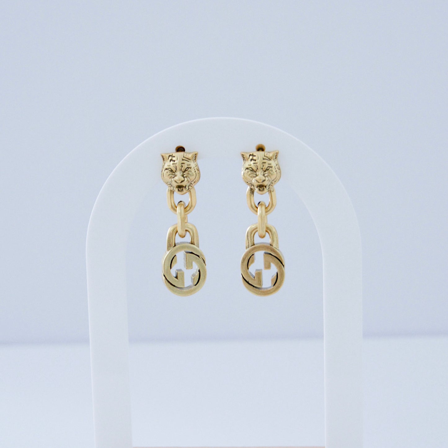 G gold earring
