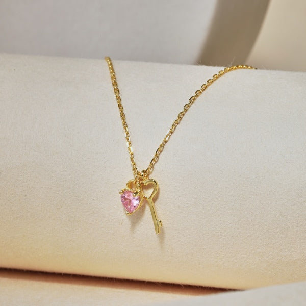 KEY LOVE GOLD NECKLACE