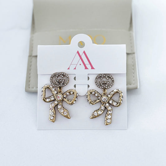 G Crystal earring