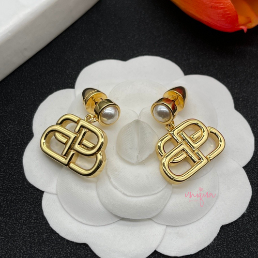 B GOLD EARRING