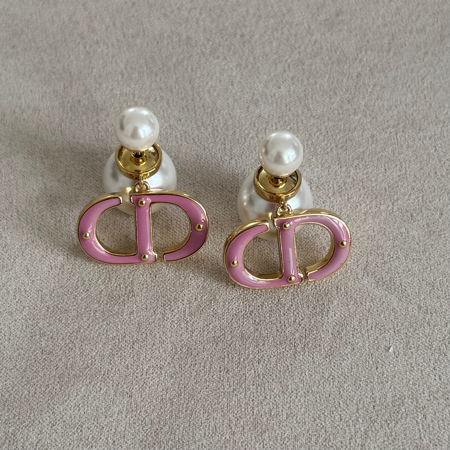 CD PEARL EARRING