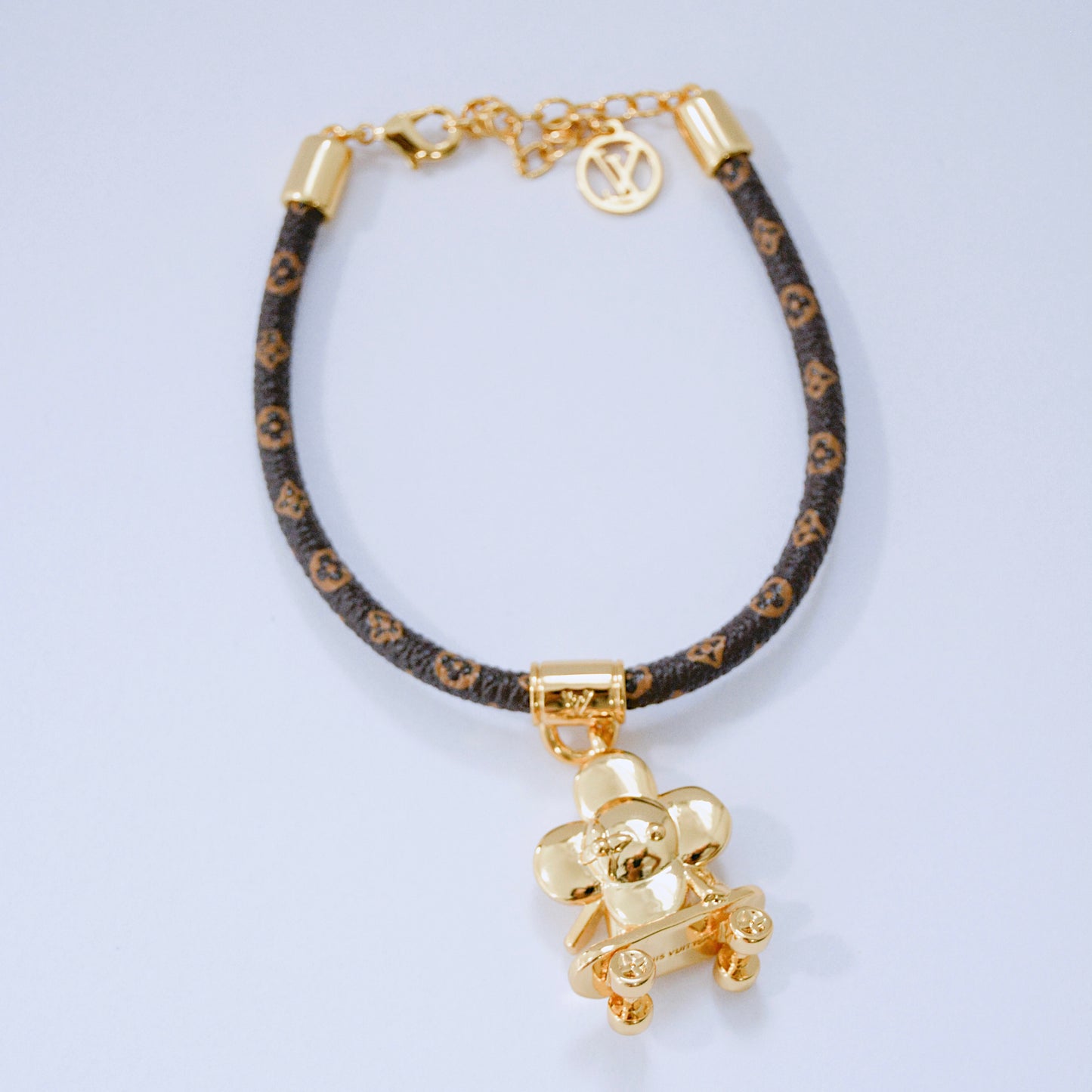 Leather bracelet