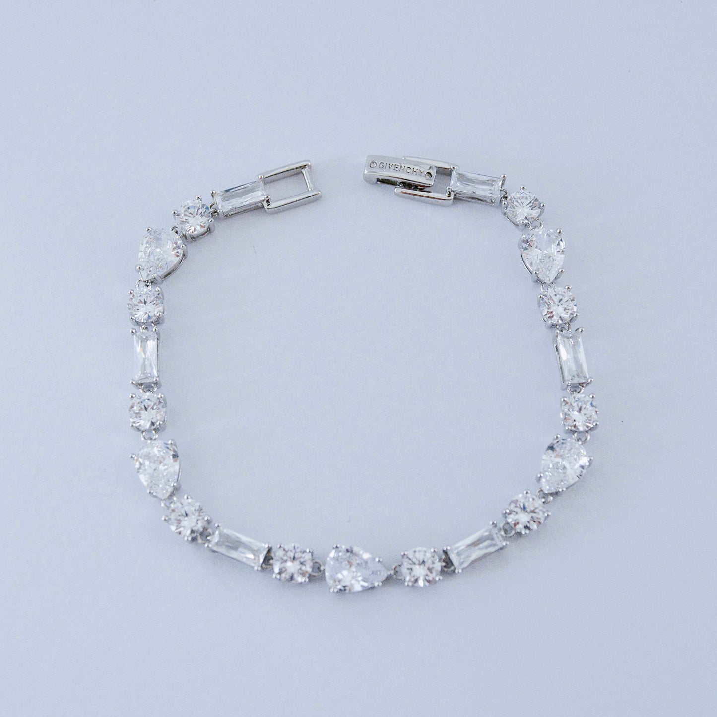 G Diamond bracelet
