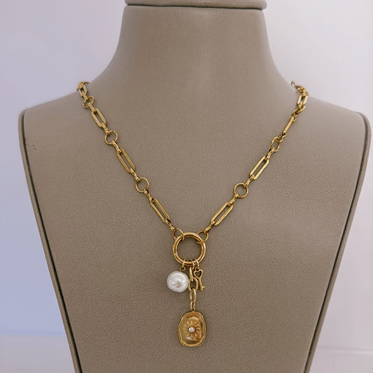 Charm solei necklace