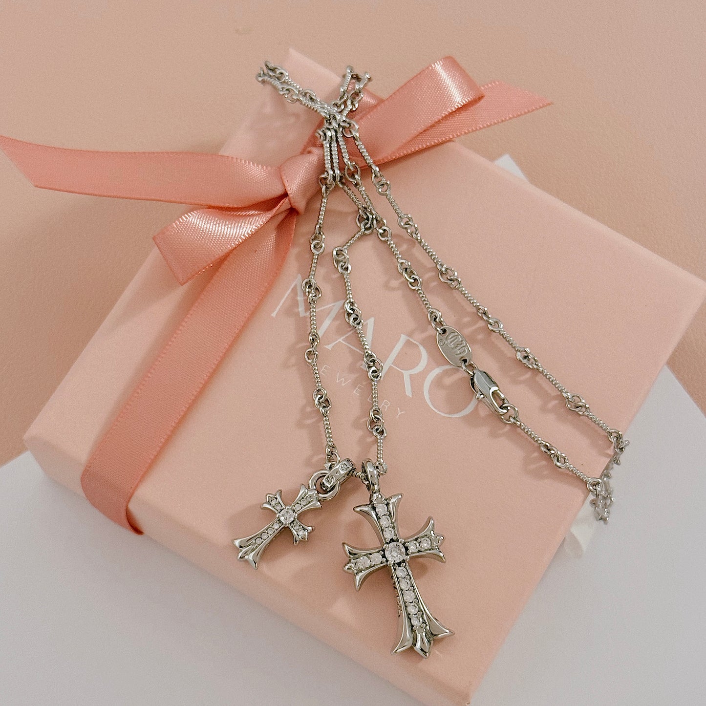CROSS SILVER NECKLACE